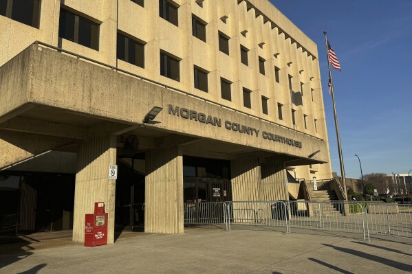 FILE -This photo taken in Decatur, Ala., Tuesday, March 25, 2025, shows the Alabama courthouse for a case of former Decatur police officer Mac Marquette's fatally shooting Steve Perkins in 2023. (AP Photo/Safiyah Riddle), File)